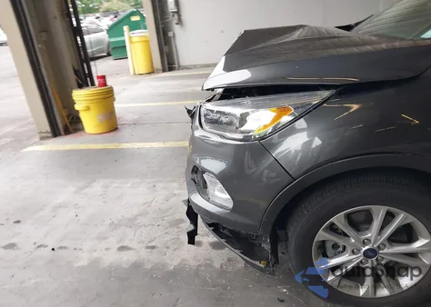 2018 Ford Escape Se z USA, uszkodzony, nr VIN 1FMCU9GD6JUC36351